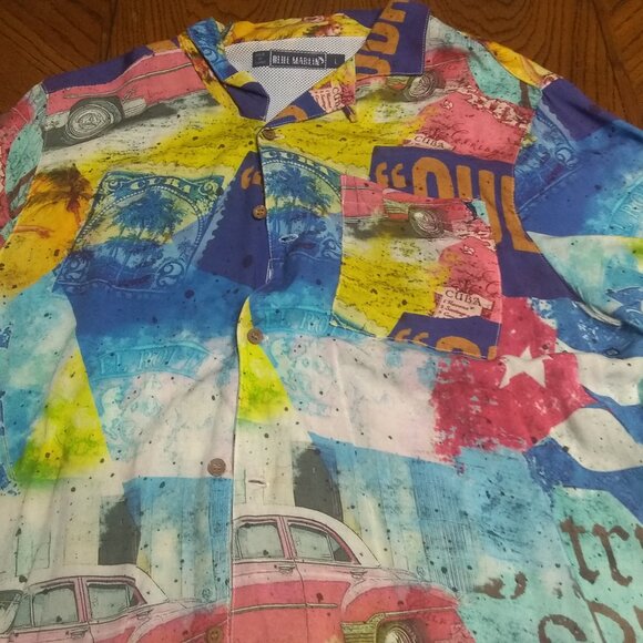 'Cuba" Themed Men's Button Up Shirt - Picture 2 of 3